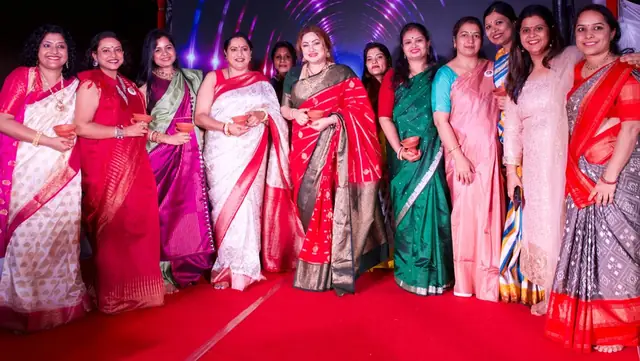 Group photo, Aabahan – HMWC Durga Pujo & Dasara Trust